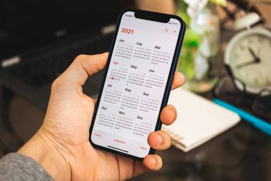 Cómo eliminar eventos de calendario en iPhone